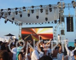 {short description of image}