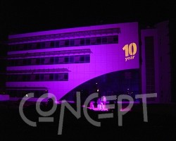 {short description of image}